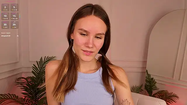  Clare Florence  online show from October 12, 2025, 1:54 pm