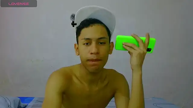 dylan apol0 online show from April 11, 2026, 12:37 am