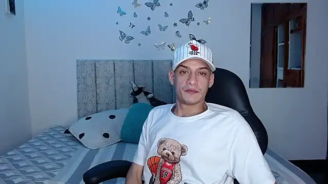 Ethanho0t online show from January 9, 2026, 6:16 am