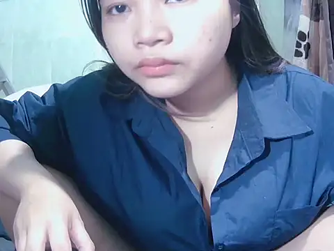 Lily3322 online show from February 4, 2026, 8:25 pm