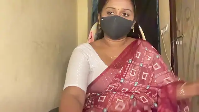 Pavani-Sexy online show from March 18, 2026, 5:27 pm