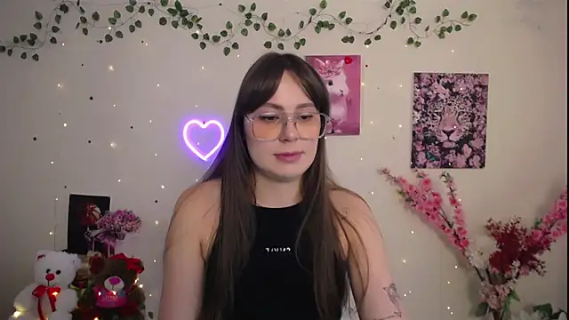 Amanda Bright  online show from May 30, 2026, 9:06 am