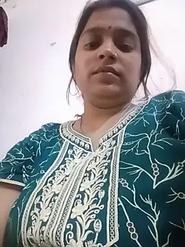 Snapshot of Trisha_71 chatting on June 16, 2026, 5:21 am Trisha 71 online show from June 16, 2026, 5:21 am