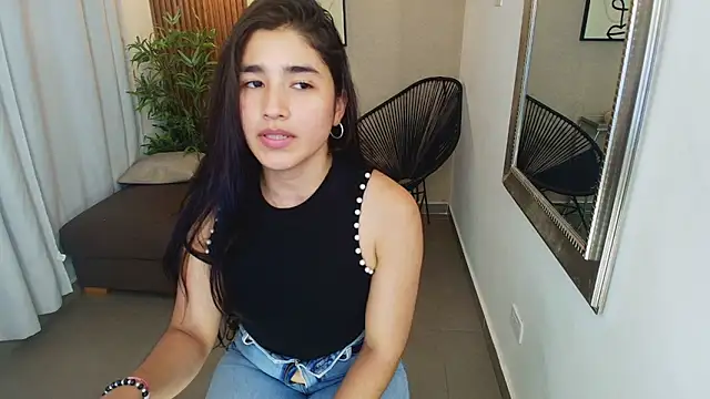 Lia Mar  online show from September 15, 2025, 6:08 pm