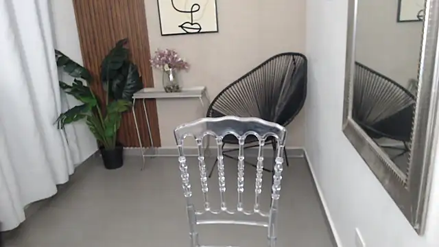 Lia Mar  online show from December 21, 2025, 11:06 am