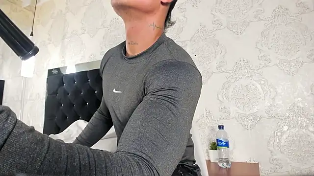 ThiagoBlaze online show from September 20, 2025, 3:07 am