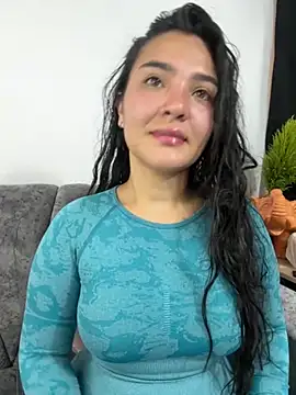 meli  brown online show from December 5, 2025, 4:21 am