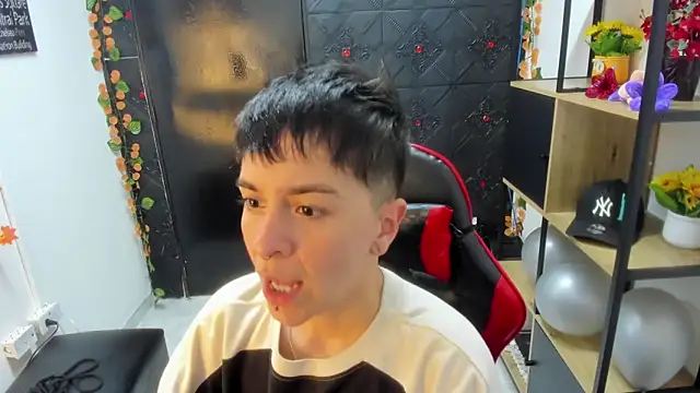  Hannah Hot online show from March 28, 2026, 2:44 am