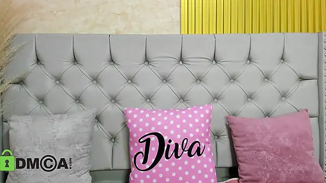 Skarlet 04 online show from January 10, 2026, 7:15 pm