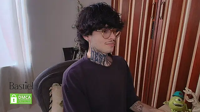 Mihail leroy online show from October 10, 2025, 8:19 pm