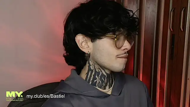 Mihail leroy online show from March 21, 2026, 1:54 am