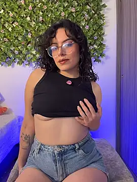 Katheerine online show from December 19, 2025, 1:01 am