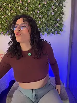 Katheerine online show from December 22, 2025, 1:35 am