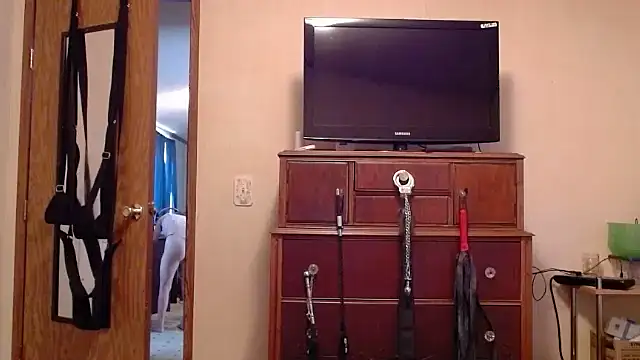 Snapshot of spicyphoenix chatting on September 24, 2025, 6:11 pm spicyphoenix online show from September 24, 2025, 6:11 pm