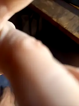 Snapshot of Endriuu09 chatting on October 27, 2025, 11:09 pm Endriuu09 online show from October 27, 2025, 11:09 pm