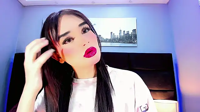 Valeria Rouss online show from October 18, 2025, 1:12 pm