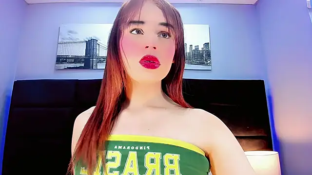 Valeria Rouss online show from November 7, 2025, 1:00 pm