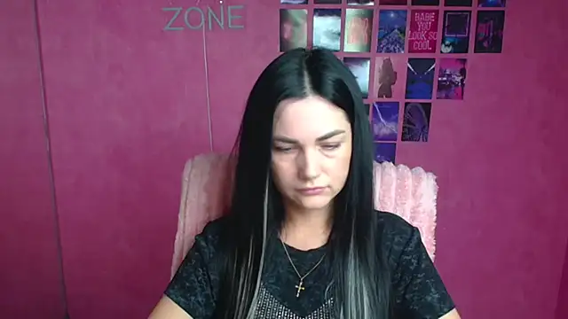 Lune Moon online show from April 15, 2026, 11:17 am