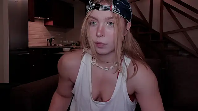 Snapshot of VanillaLivitski chatting on October 10, 2025, 11:09 am VanillaLivitski online show from October 10, 2025, 11:09 am