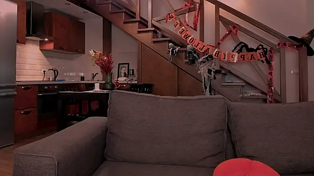 Snapshot of VanillaLivitski chatting on October 27, 2025, 1:37 pm VanillaLivitski online show from October 27, 2025, 1:37 pm