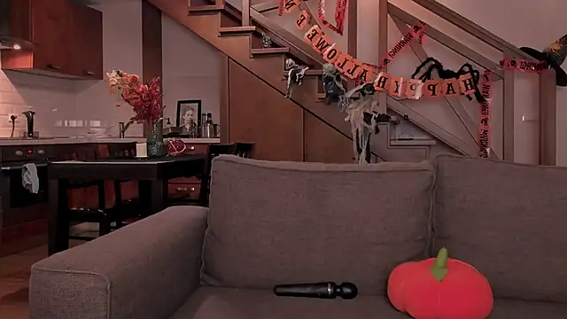 Snapshot of VanillaLivitski chatting on October 29, 2025, 1:35 pm VanillaLivitski online show from October 29, 2025, 1:35 pm