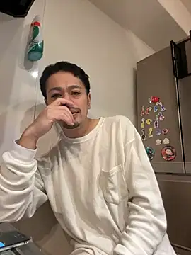 muut1215 online show from November 20, 2025, 4:18 pm