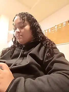 Snapshot of KITY_HILL chatting on April 14, 2026, 1:00 am KITY HILL online show from April 14, 2026, 1:00 am