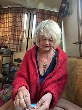 ladyboatlady online show from September 30, 2025, 6:40 am