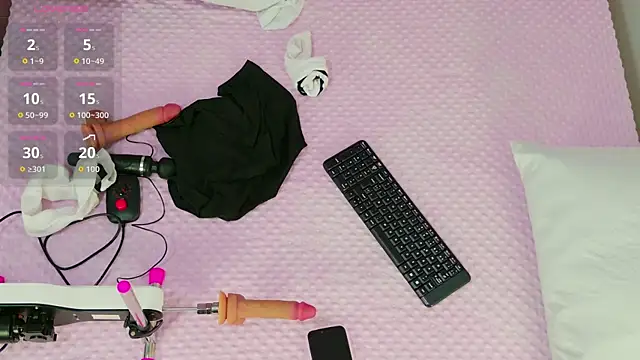 SamantaKane online show from April 16, 2026, 4:02 am