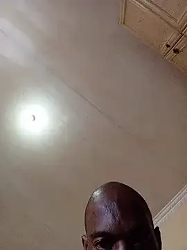 MillanoVenicasa online show from April 13, 2026, 1:38 pm