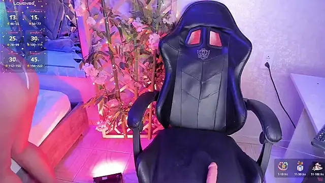 CataleyaGlow online show from November 25, 2025, 5:40 am