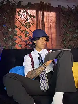 dreyk20 online show from February 24, 2026, 8:18 pm