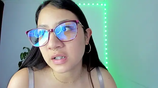 rouse red online show from September 23, 2025, 7:39 pm