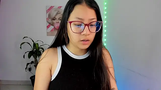 rouse red online show from September 25, 2025, 7:50 pm