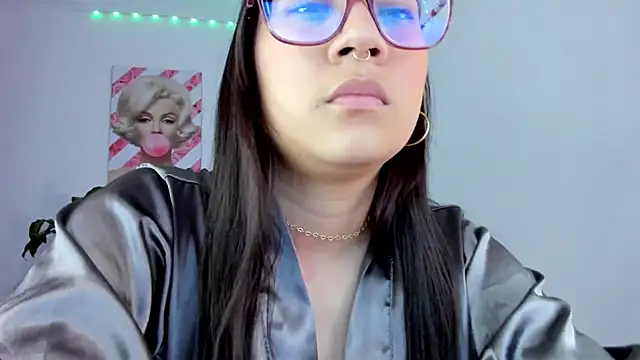 rouse red online show from October 21, 2025, 7:25 pm