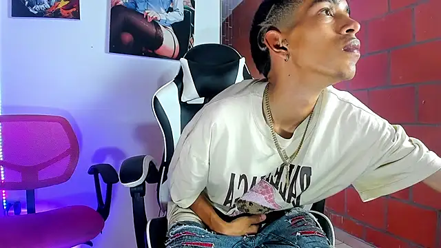 briamhoconor xh online show from March 23, 2026, 2:59 am