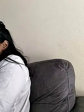 cute indianxo online show from January 11, 2026, 10:42 am