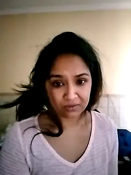 cute indianxo online show from February 15, 2026, 11:30 am