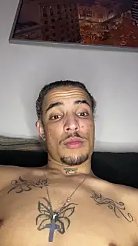 luluycoco online show from November 23, 2025, 4:23 am