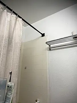 MrsSizzle online show from October 7, 2025, 12:46 pm