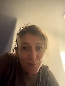 MrsSizzle online show from October 28, 2025, 11:14 am