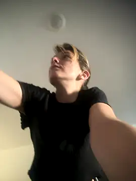 MrsSizzle online show from October 31, 2025, 10:55 pm