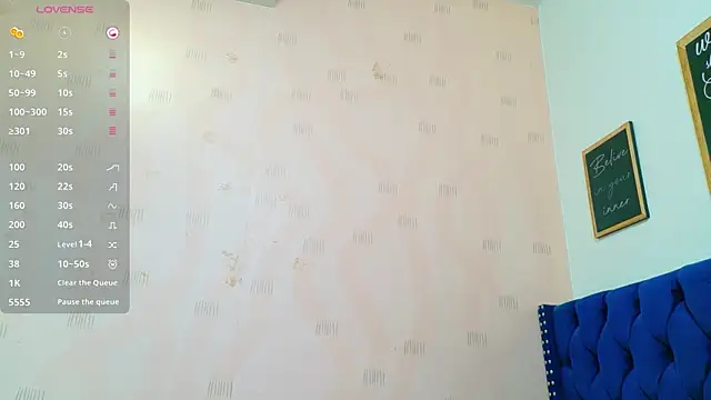 cutepetitee online show from September 28, 2025, 7:08 pm