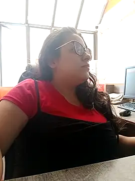 Snapshot of Vanesitacooper chatting on November 9, 2025, 3:54 pm Vanesitacooper online show from November 9, 2025, 3:54 pm