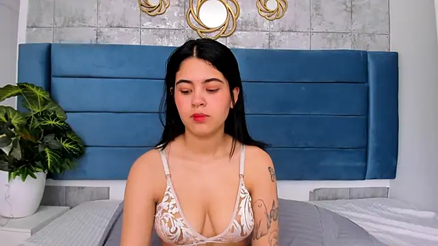 MaiaaCandy online show from March 4, 2026, 9:43 pm