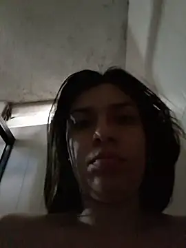 AmaiaSalvatore online show from April 9, 2026, 9:09 pm