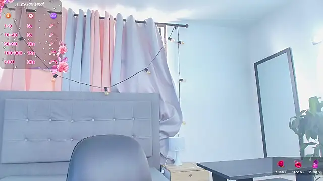 Snapshot of saray_reese chatting on September 28, 2025, 12:43 pm saray reese online show from September 28, 2025, 12:43 pm