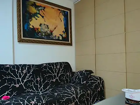 Laurenflex online show from October 18, 2025, 8:53 pm