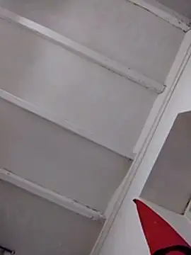 Themaskedgirl21 online show from December 5, 2025, 2:58 pm