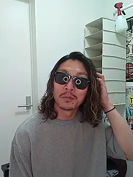 specialz0831 online show from April 21, 2026, 12:33 pm